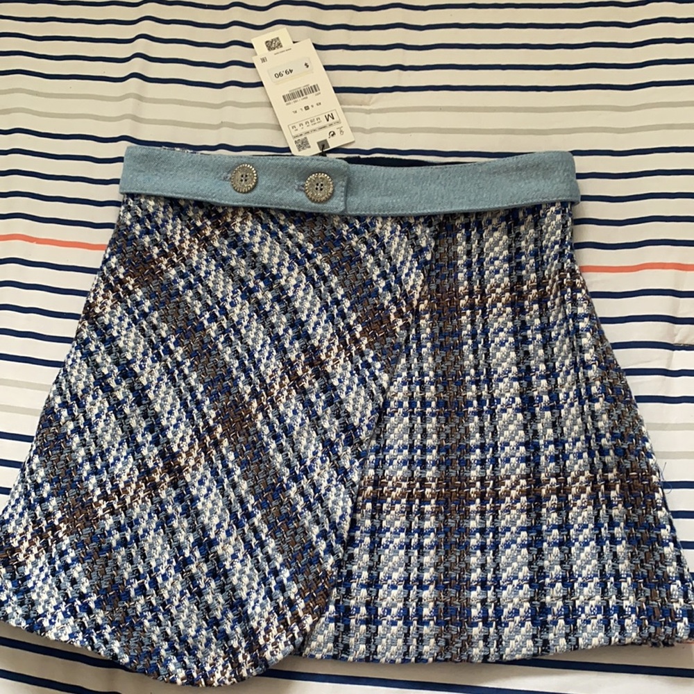 Brand new skirt